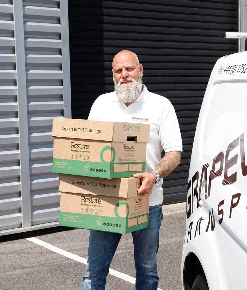UK-Overnight-Image Nigel making a UK overnight delivery